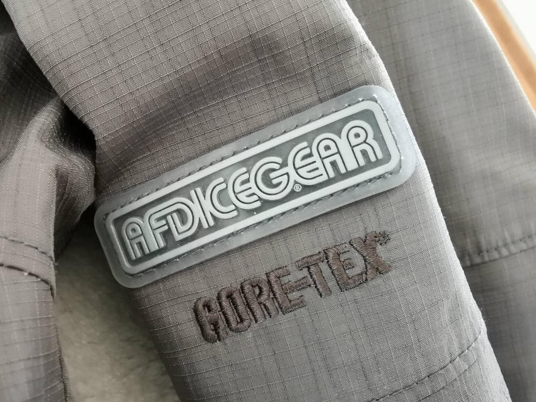 GORE-TEX スノボジャケットAFRIC GEAR グレー XL