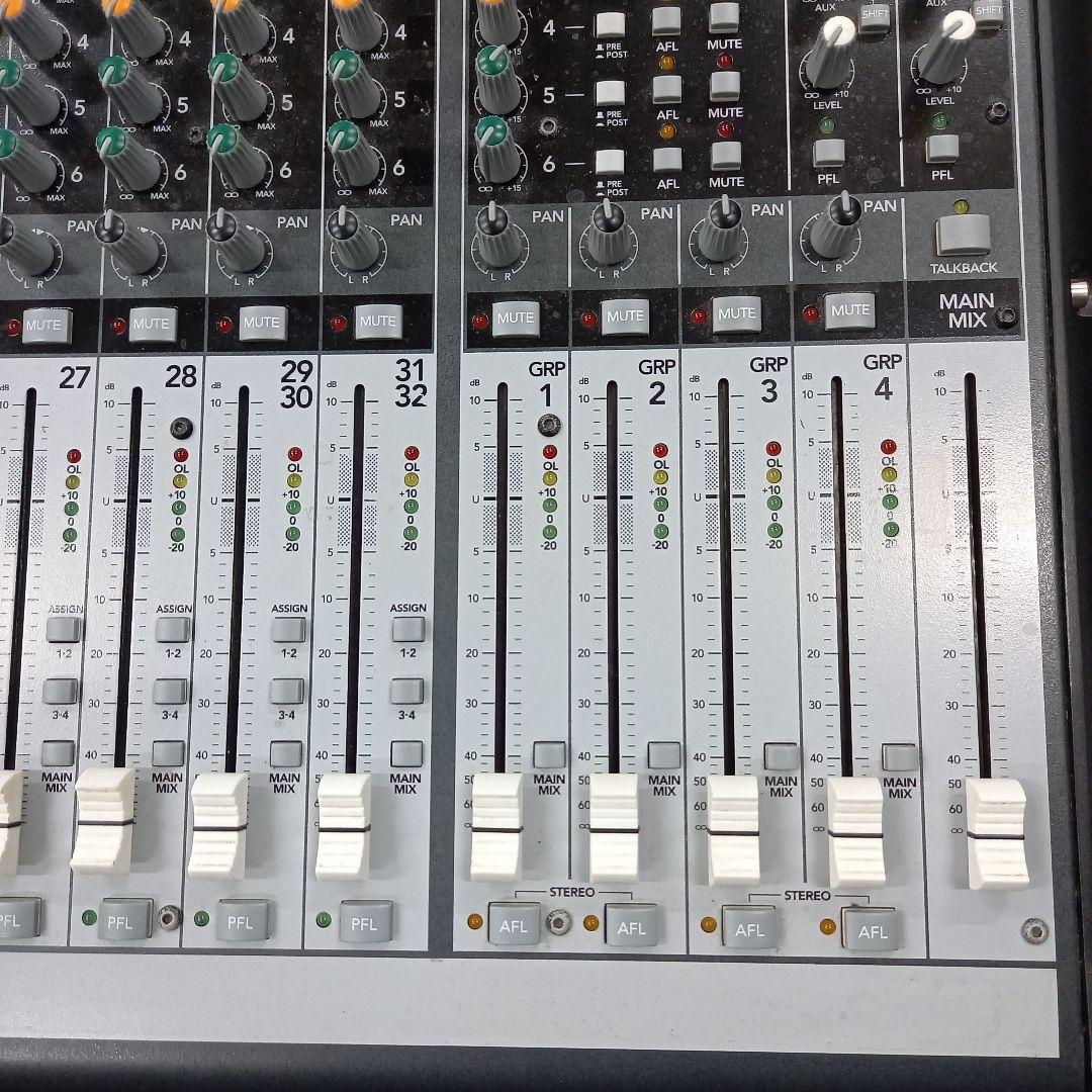 MACKIE ONYX 32.4 PA卓 アナログミキサー 32チャンネル