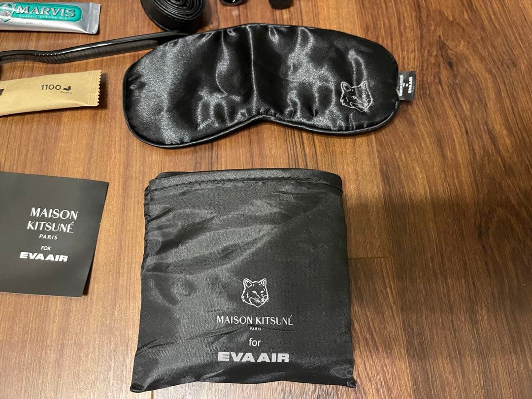 MAISON KITSUNÉ EVA AIR スリッパ＆ポーチルームウェアセット
