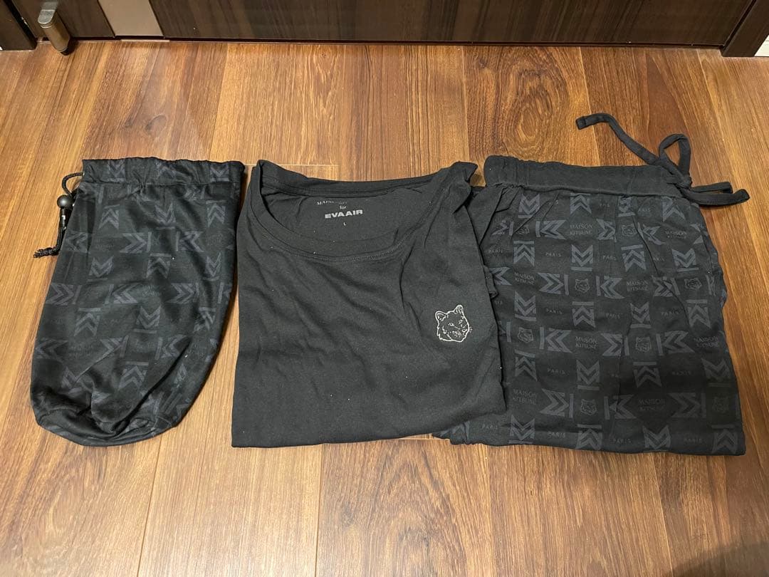 MAISON KITSUNÉ EVA AIR スリッパ＆ポーチルームウェアセット