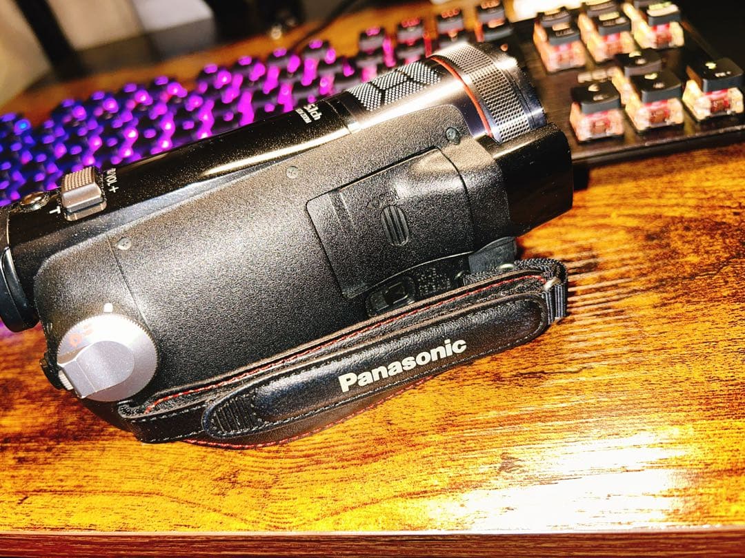 Panasonic デジタルビデオカメラ HDC-TM300