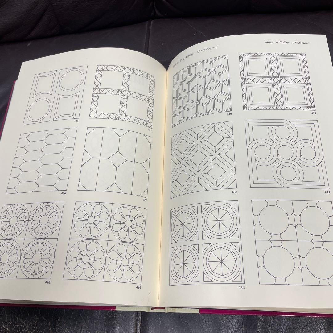 線描オーナメント 1200 Line-drawn Ornaments &