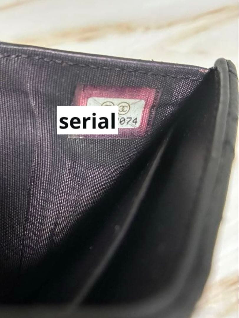 CHANEL ボーイシャネル 三つ折り財布 キャビアスキン ブラック