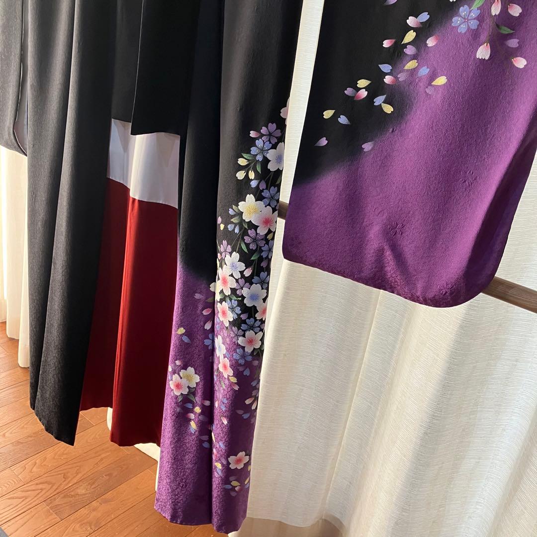 振袖　パールトーン　黒、紫　花柄