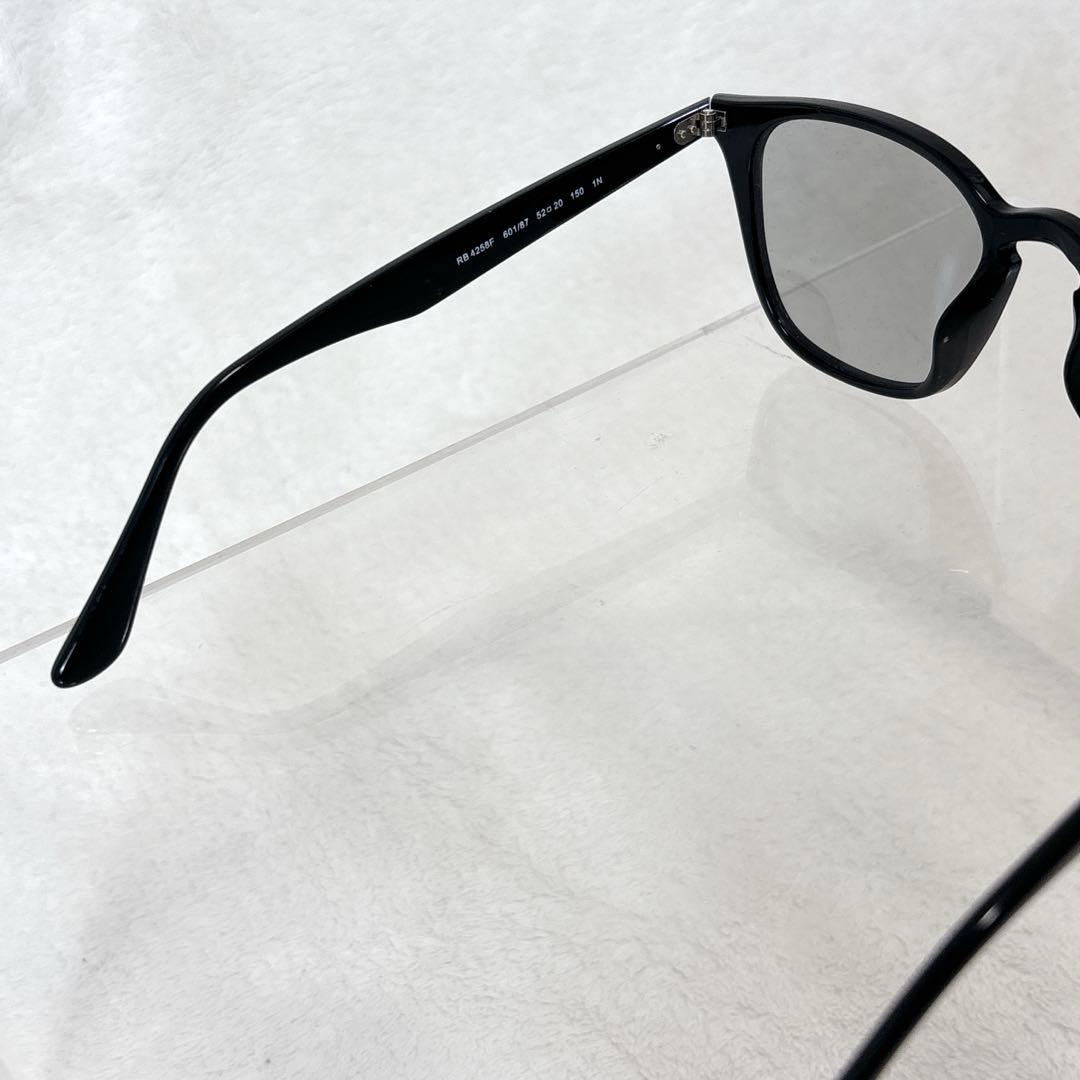 【人気】Ray-Ban RB4258F 601/87 サングラス ライトグレー