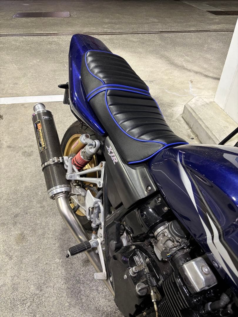 XJR400R 後期　タックロール