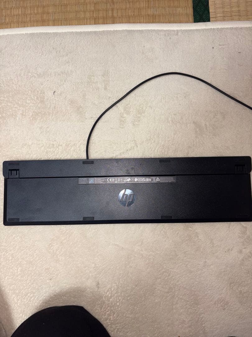 HP 285 Pro G8 Microtower PCキーボード、マウス付き