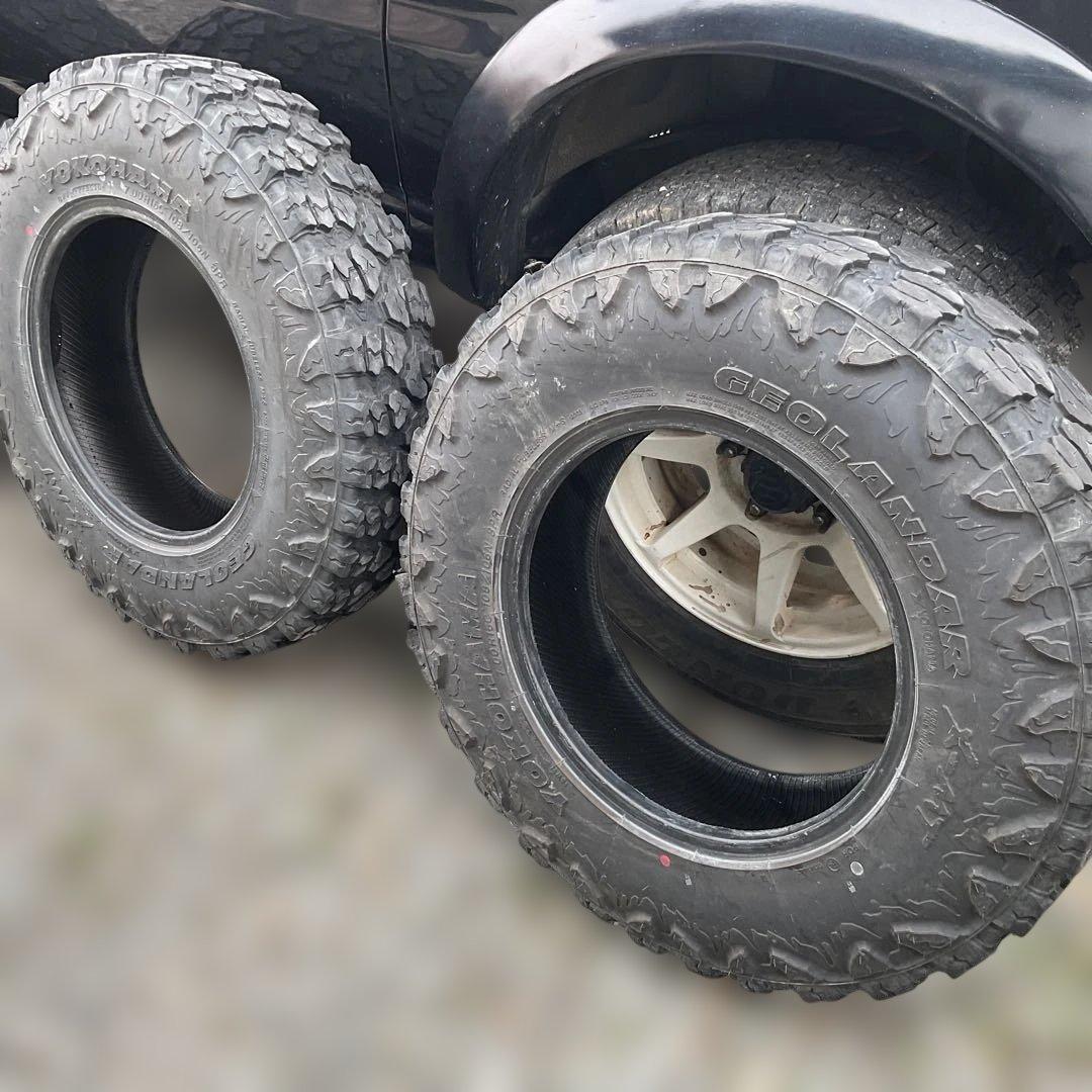ジムニー用‼️ジオランダーＸ－ＭＴ7・00R16C8pr送料込みで❣️