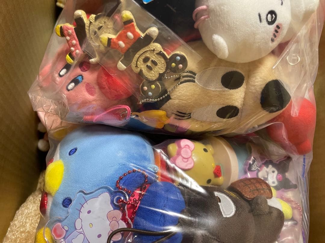 ノンジャンル　アニメグッズ　雑貨　300個程度　大量まとめ売りセット