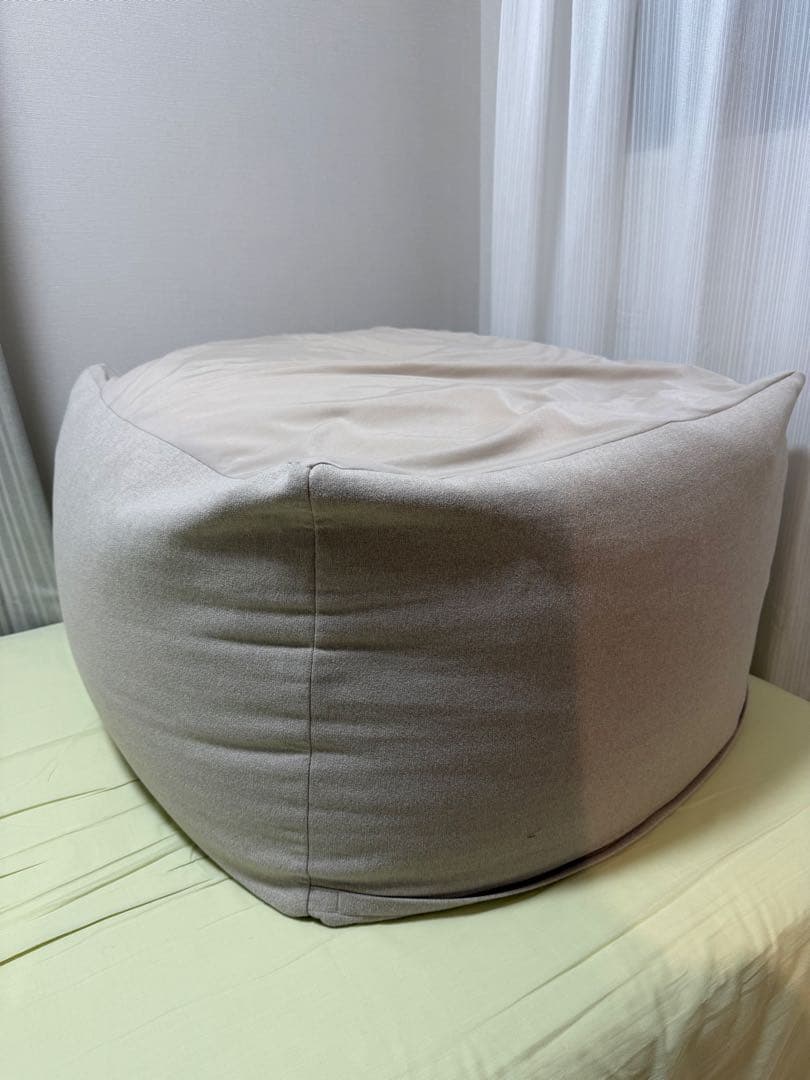 体にフィットするソファ