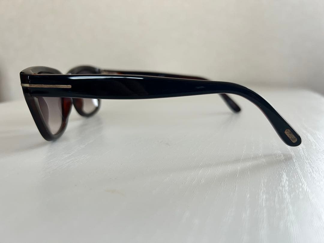 TOM FORD donサングラス　 TF237