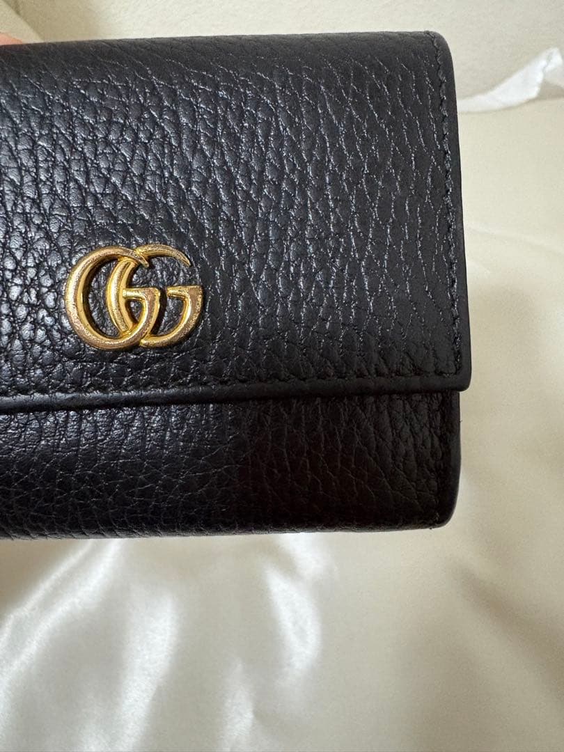 S*り様 GUCCI ブラックレザー 三つ折り財布 ☆年末セール☆