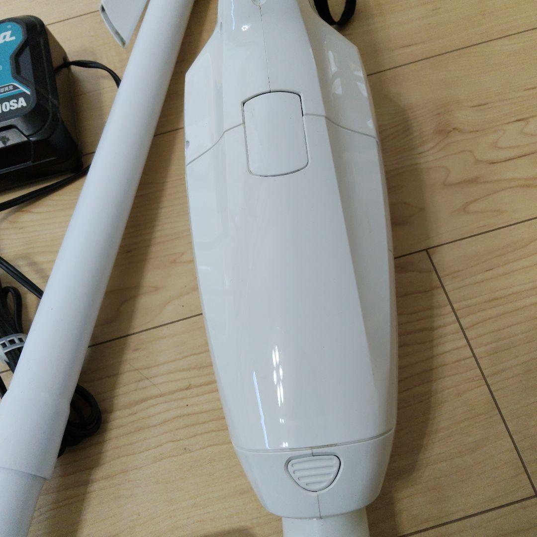 マキタ　掃除機　CL107FD充電式クリーナー