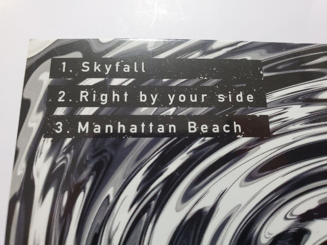 ONE OK ROCK 会場限定CD「Skyfall」ワンオク