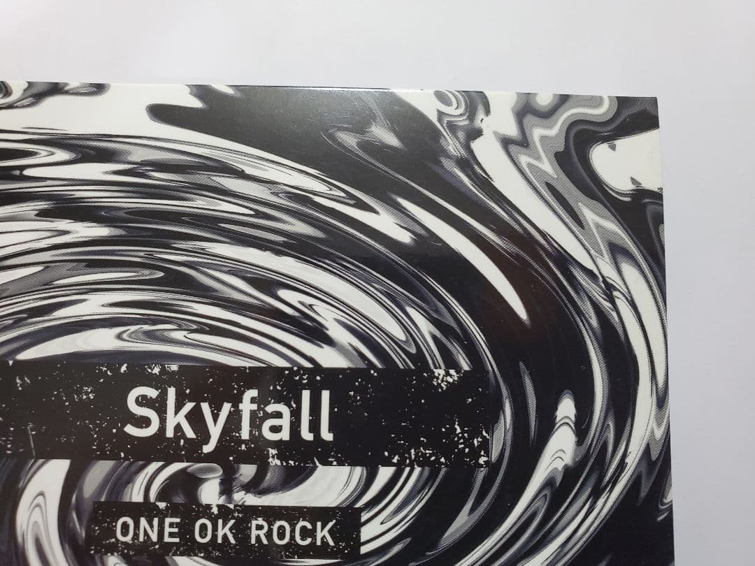ONE OK ROCK 会場限定CD「Skyfall」ワンオク
