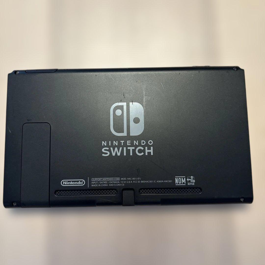 任天堂　Switch　本体のみ