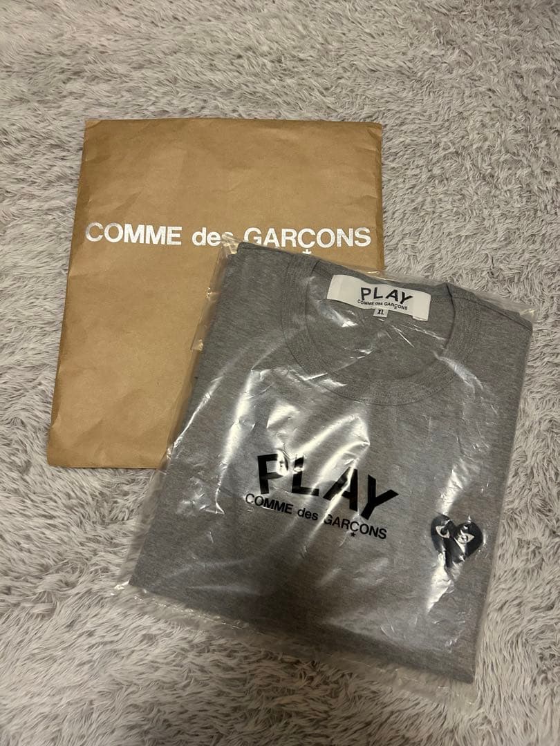 PLAY COMME des GARÇONS グレー Tシャツ XL