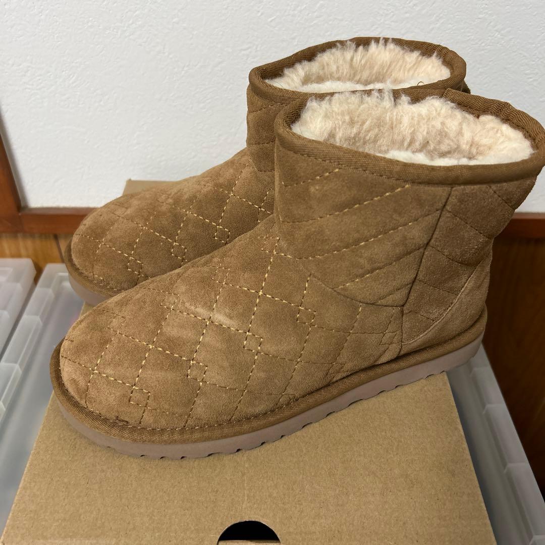 【新品・未使用】UGG ブーツ キルティング 24cm