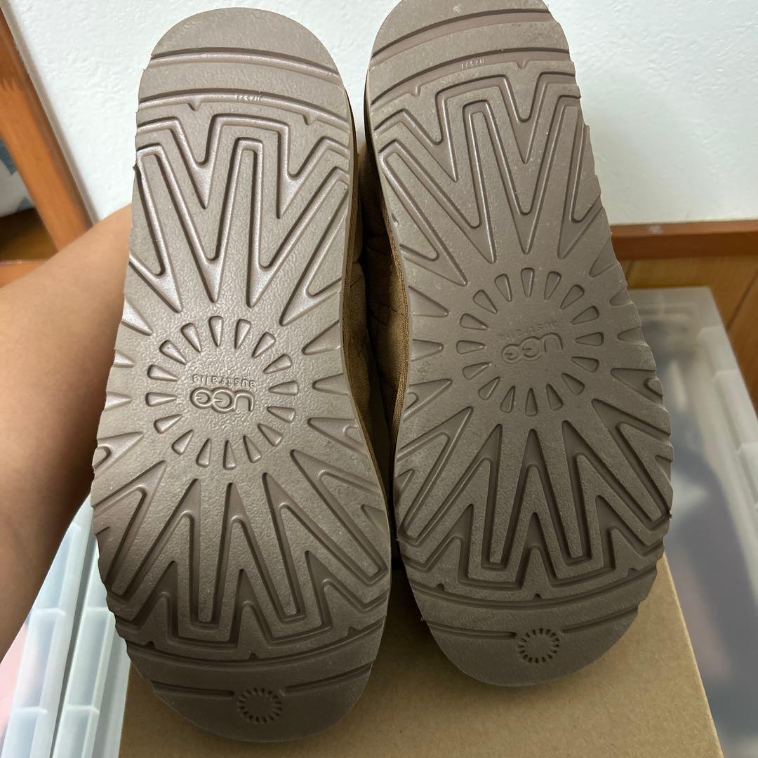 【新品・未使用】UGG ブーツ キルティング 24cm