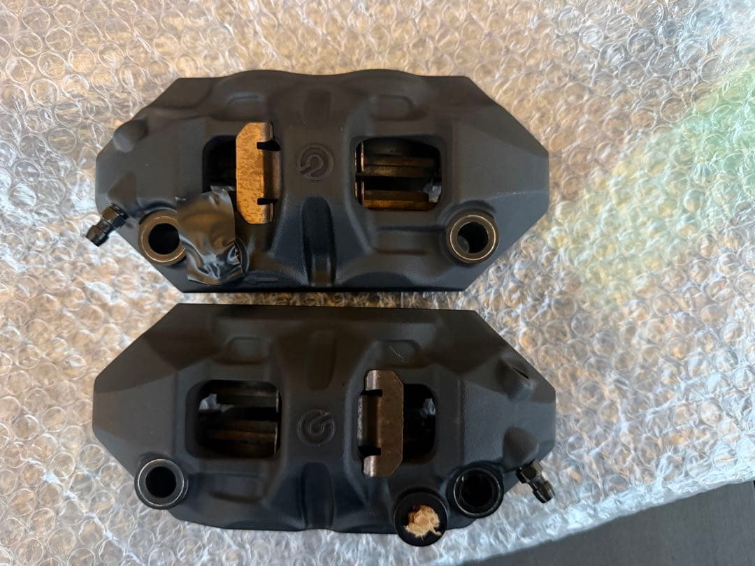 brembo ブレーキキャリパー 108㎜
