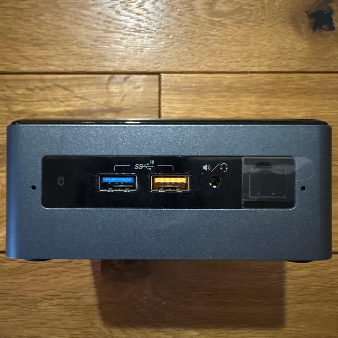 Intel NUC 8 (NUC8i7BEH) ミニPC_ベアボーンキット
