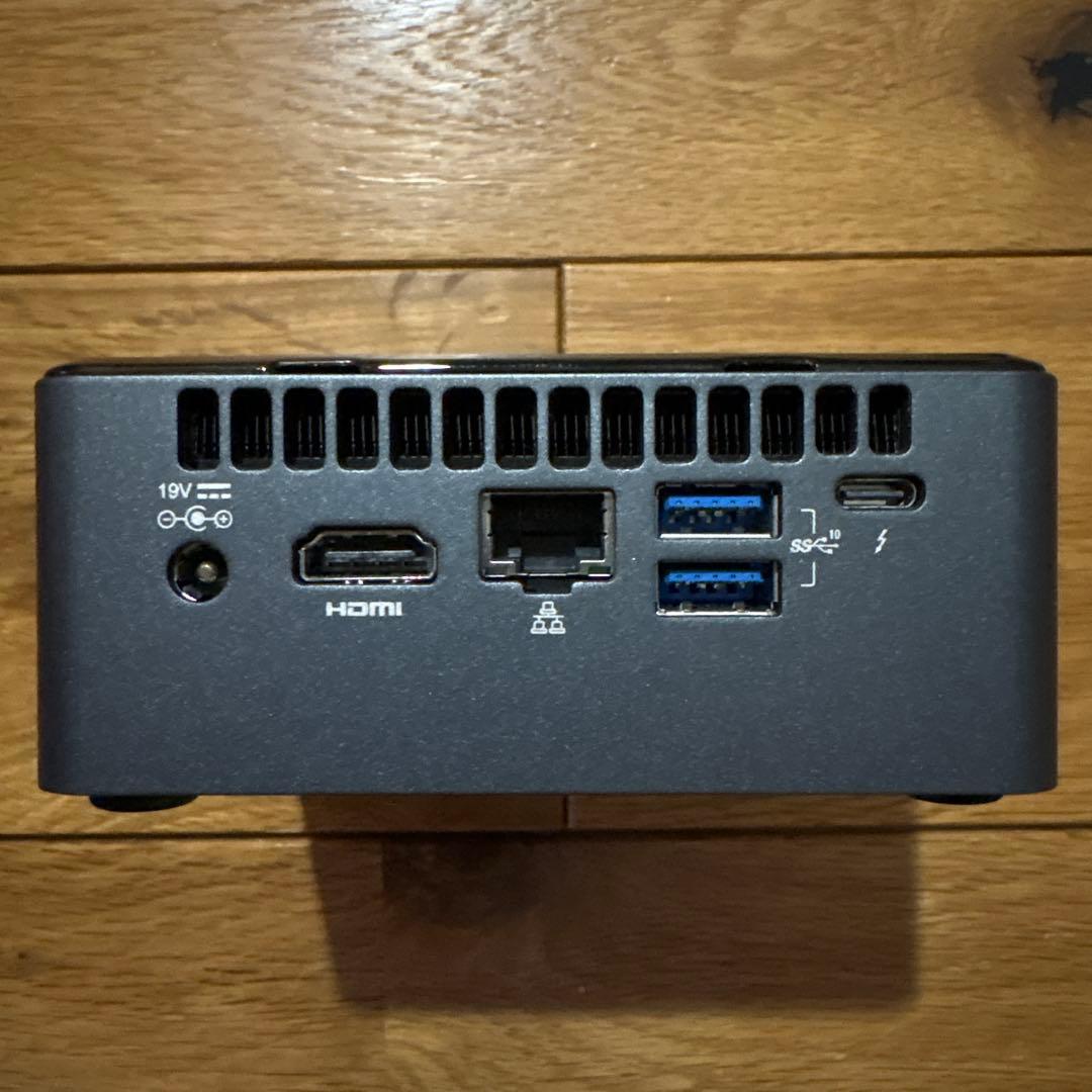 Intel NUC 8 (NUC8i7BEH) ミニPC_ベアボーンキット