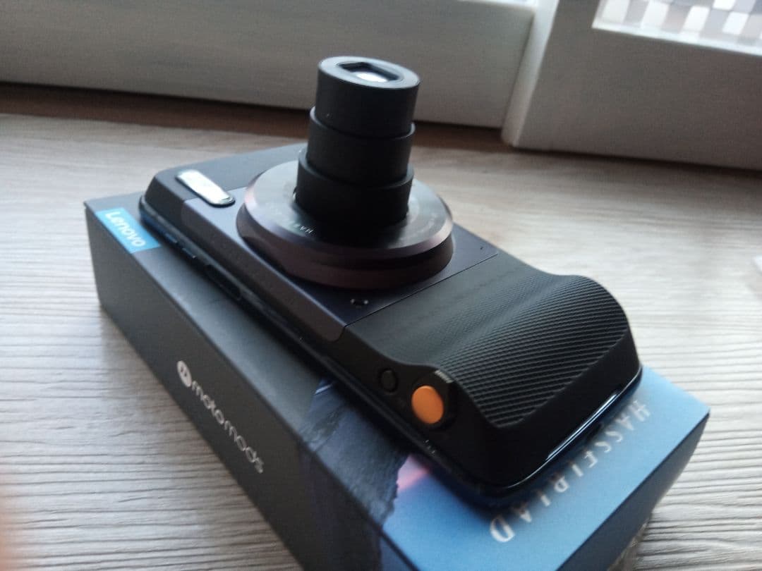 y*a様 moto mods ハッセルブラッド トゥルーズームカメラ