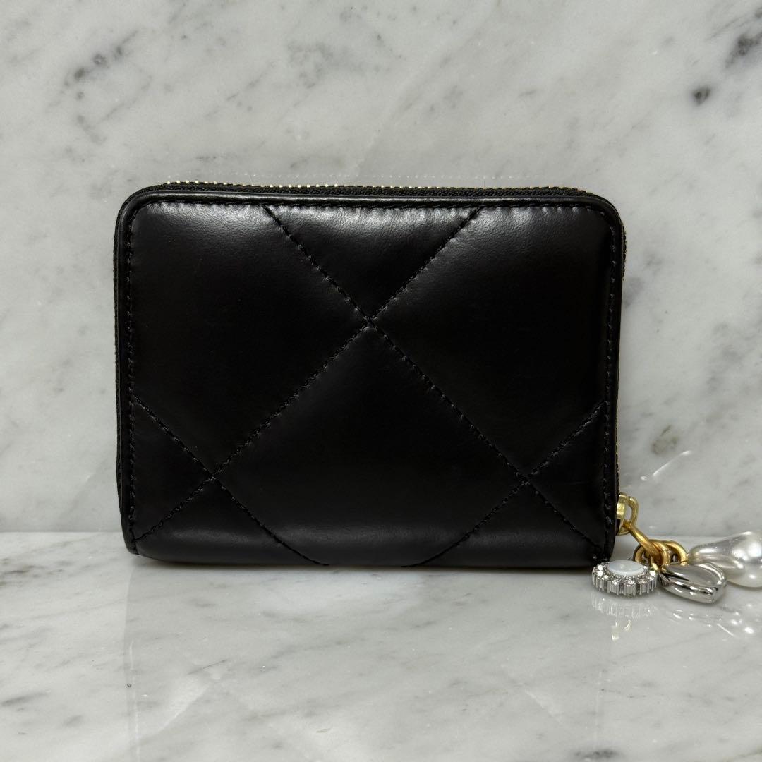 Tory Burch トリーバーチ 二つ折り財布 ジップ キルティング 黒