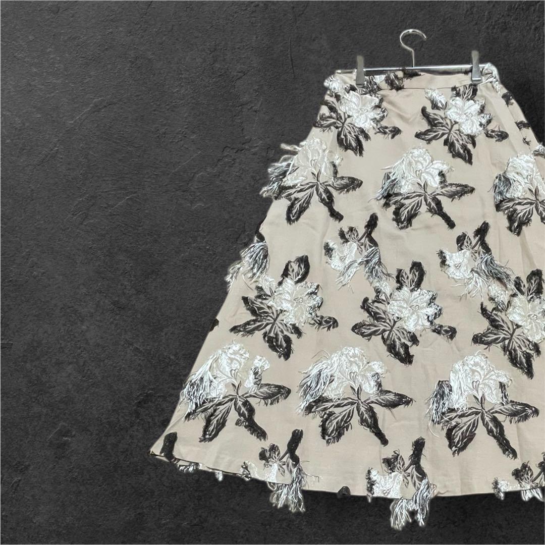 Lサイズ 未使用 タグ付 定価27,500円 エポカ 花刺繍スカート