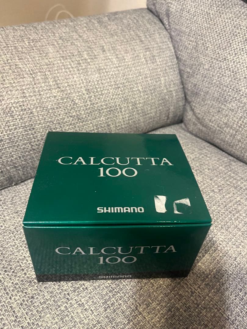SHIMANO CALCUTTA 100 スピニングリール