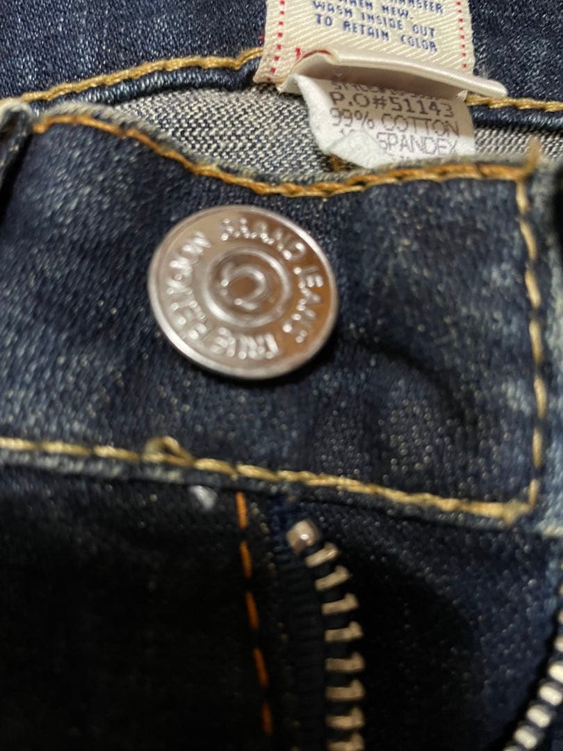 True Religion ブーツカットデニム 24