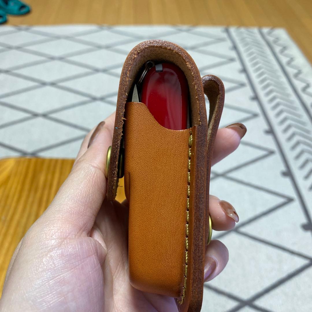Victorinox 多機能ナイフ レザーケース付き
