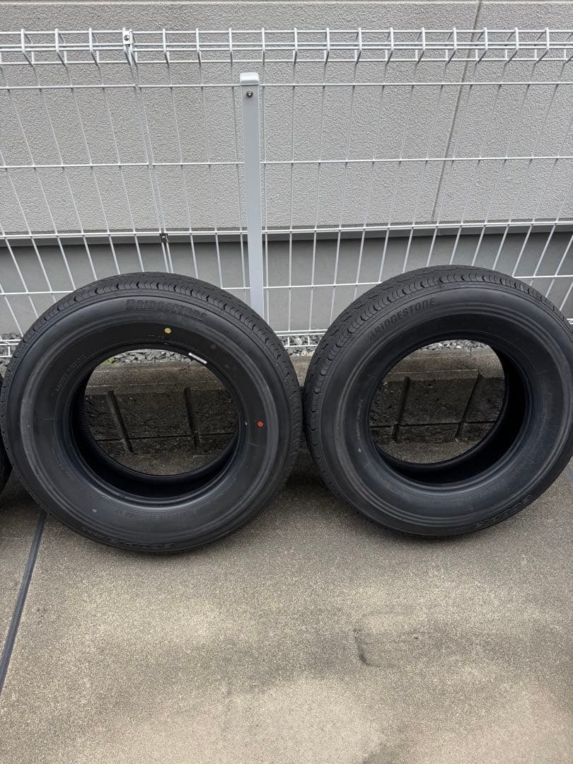 195/80R15 ブリヂストン エコピア ハイエース 新車外し　 引取りOK