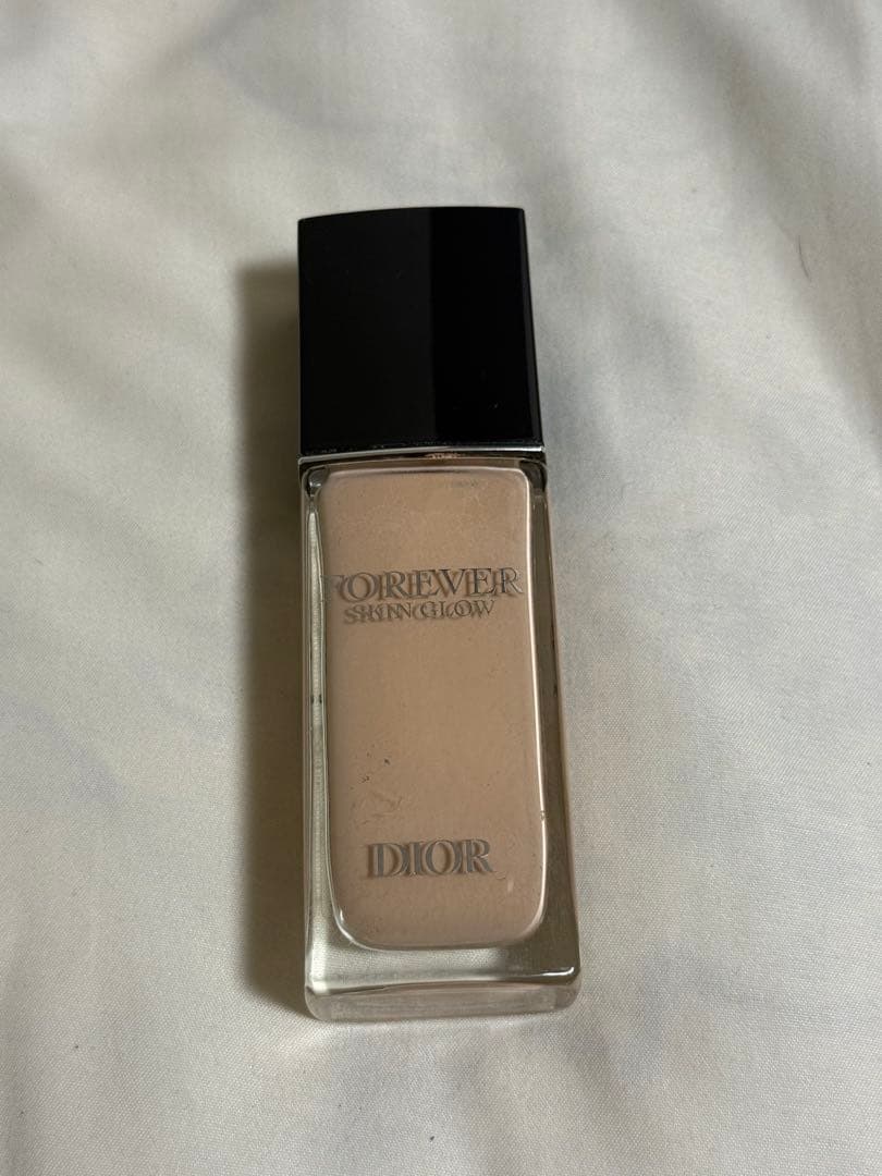 Diorフォエヴァーフルイドグロウ1CR＆ Diorスノーuvベース ブルー