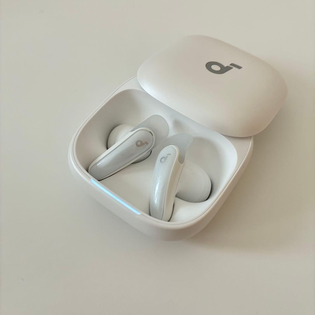 Anker Soundcore Liberty Buds パールホワイト