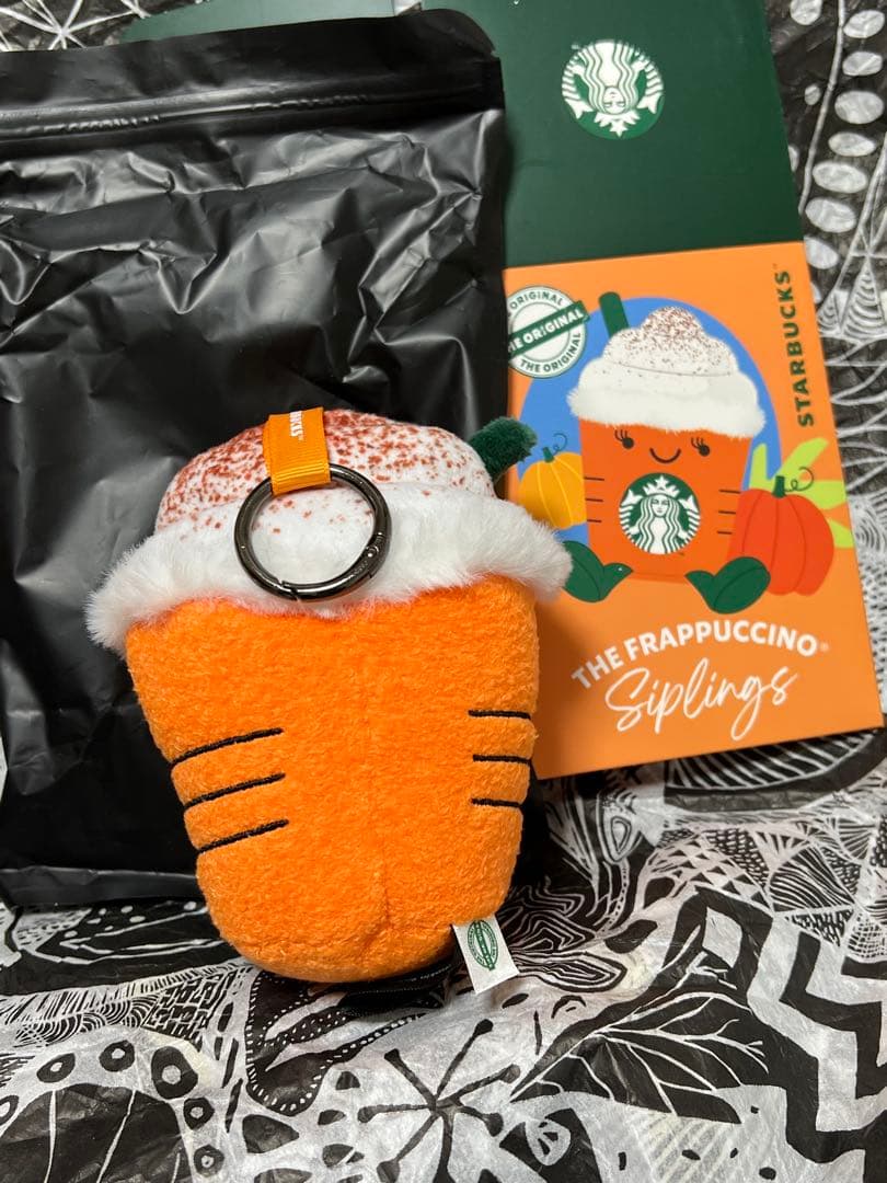 スターバックス マレーシア フラペチーノ パンプキン　ぬいぐるみ　キーチェーン