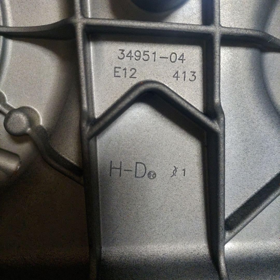ハーレー34951-04プライマリーカバー　純正　スポーツスターXL1200X