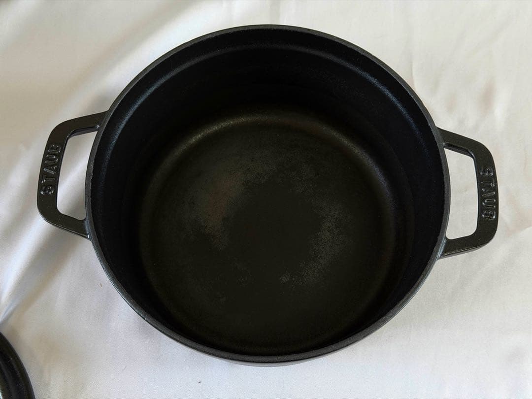 ストウブ Staub ピコ・ココット ラウンド 24cm　公式ストア購入