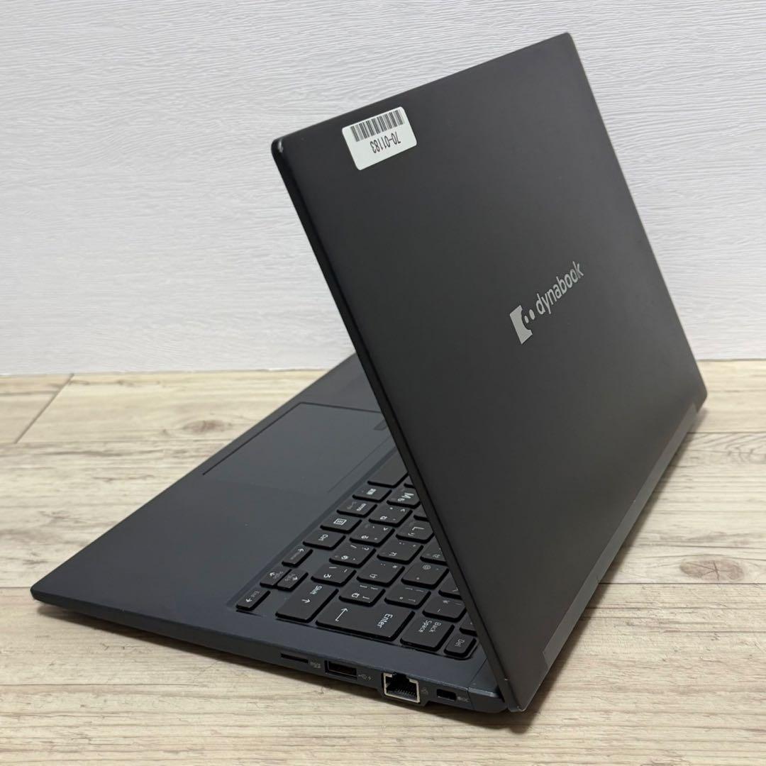 高性能！ dynabook G83HU 第11世代Core i5 256GB