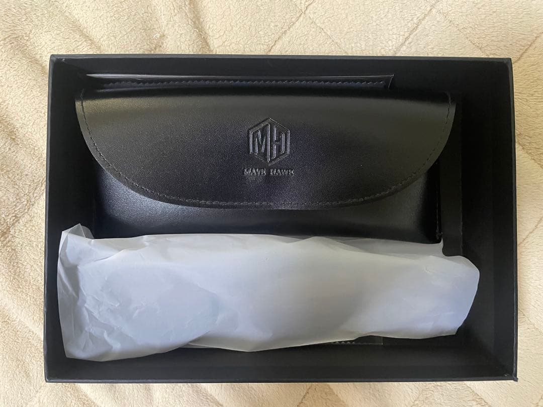 小物 MAVE HAWK BLACK FRAME SUNGLASSES