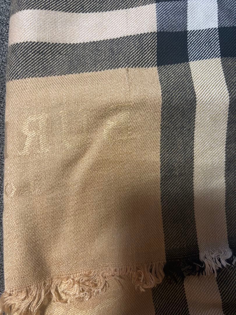 Burberry カシミヤ100% ストール
