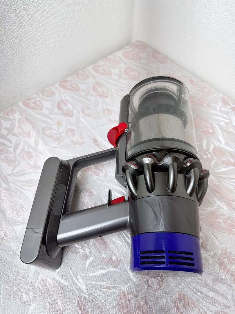 【分解洗浄済】267-ダイソン dyson v10 sv12 掃除機 作動品