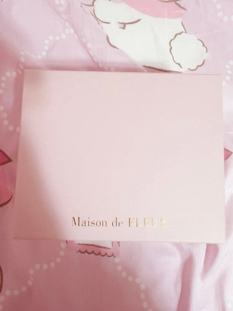 Maison de FLEUR ベルトリボンミニウォレット 黒 財布