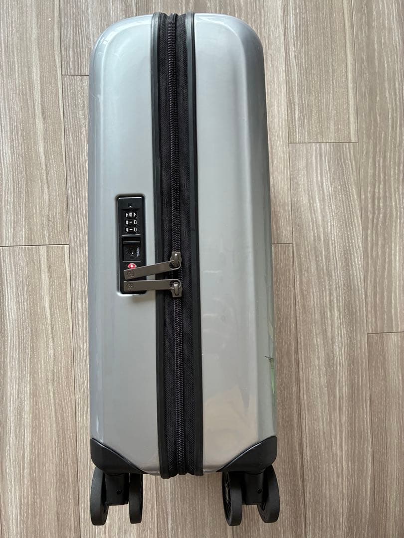 【黒柴さん専用】Victorinox キャリーケース機内持ち込み保証書