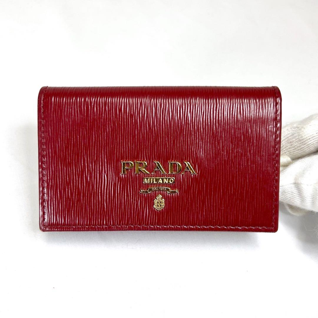 プラダ　PRADA 二つ折りカードケース　名刺入れ　サフィアーノレザー