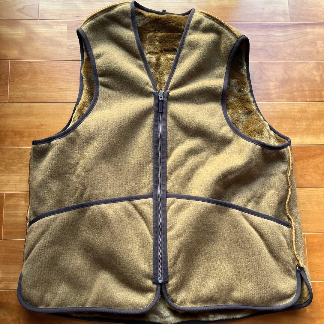 「別注」BARBOURリバーシブル フロントジップ ファーライナー ベスト