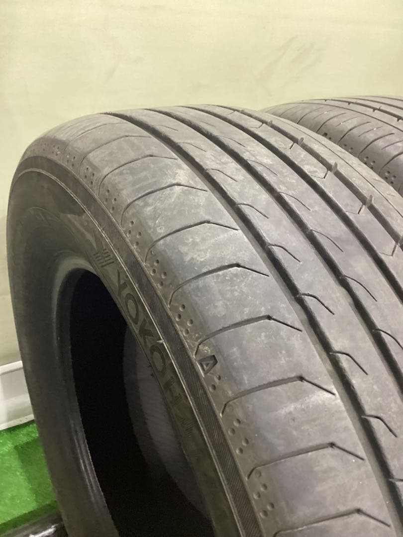 T1861[送料無料]ヨコハマBLUEarthRV RV03 215/65R16