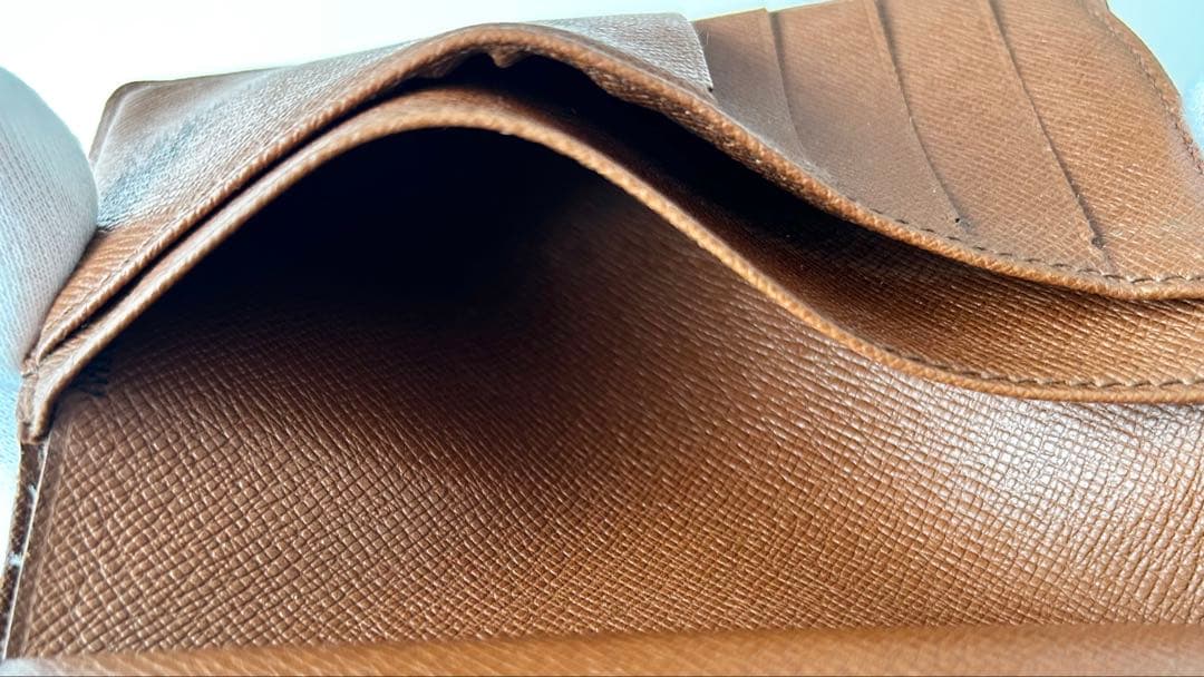 【LOUIS VUITTON】モノグラム　二つ折り財布　がま口