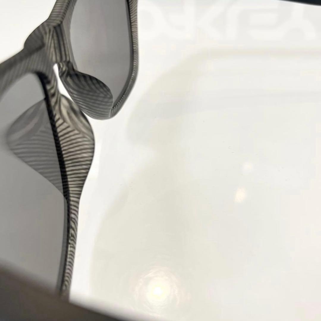 横浜即発OAKLEYオークリーfrogskins（A）フロッグスキン9245E6