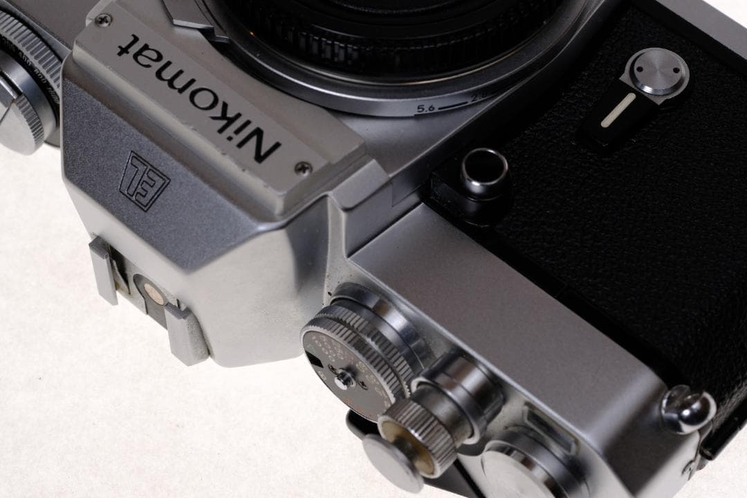 Nikon Nikomat EL 一眼レフカメラ